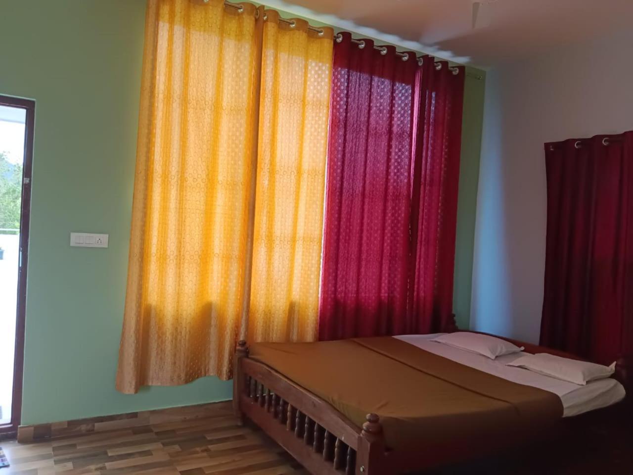 Venissa Serviceapartment Chikmagalūr Esterno foto